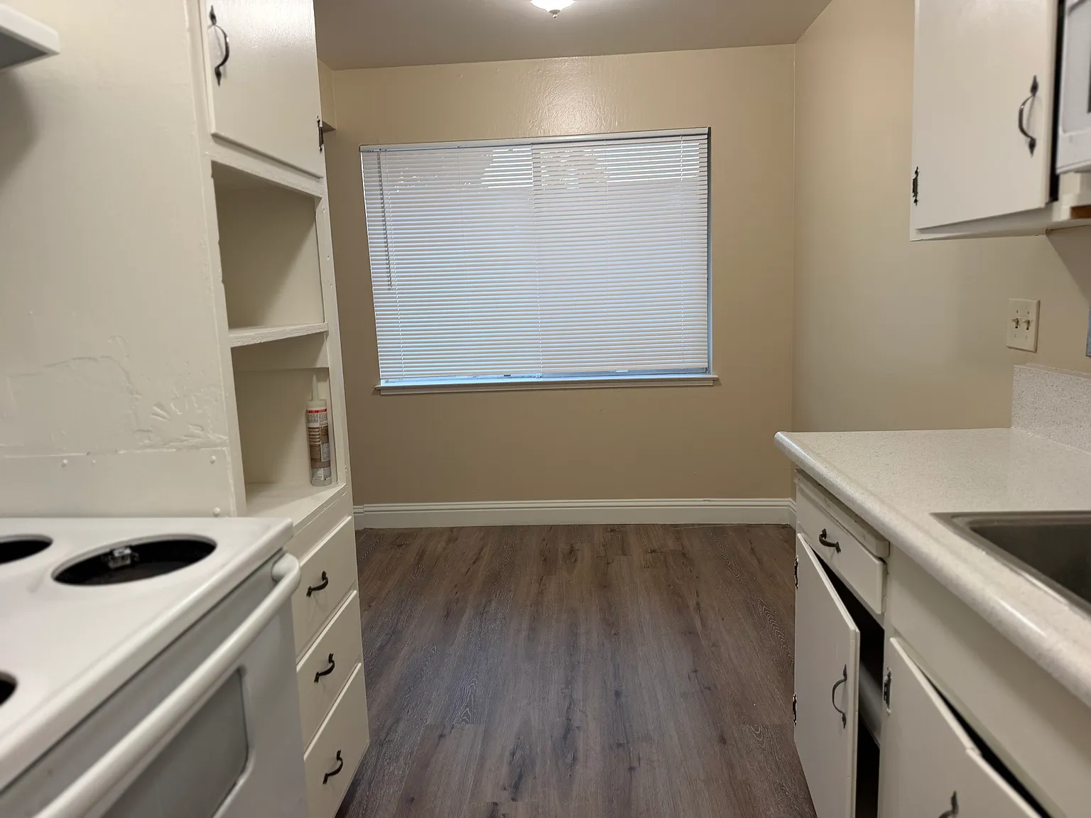 2 bed, $2,995 — Photo 3