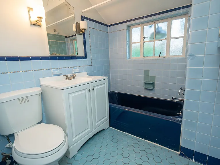 608 Highland Ave — Photo 15