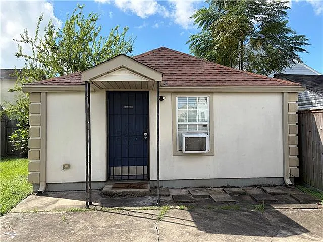 1 bed, 1.0 bath, 600 sqft, $1,300 — Photo 1