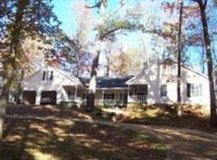 335 Glen Haven Dr, Columbus, MS 39705