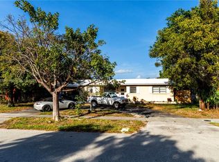 2790 NE 2nd Ave, Pompano Beach, FL 33064