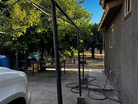 4th image of 20849 Francis Dr