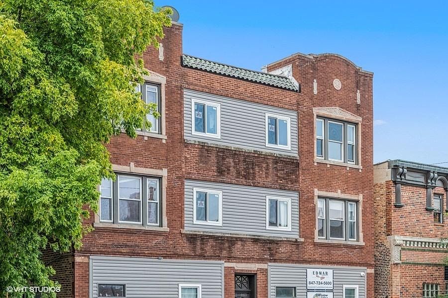1st image of 4413 W Montrose Ave Suite 1