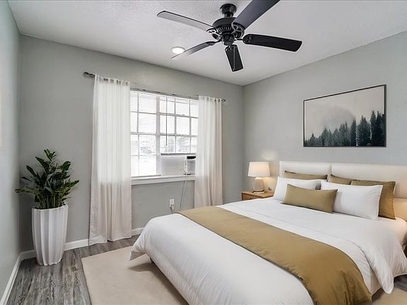 3rd image of 5117 Lavender St #5131
