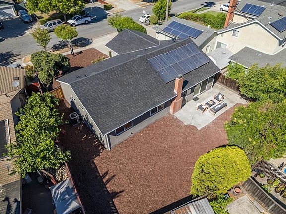 4th image of 354 Allegan Cir