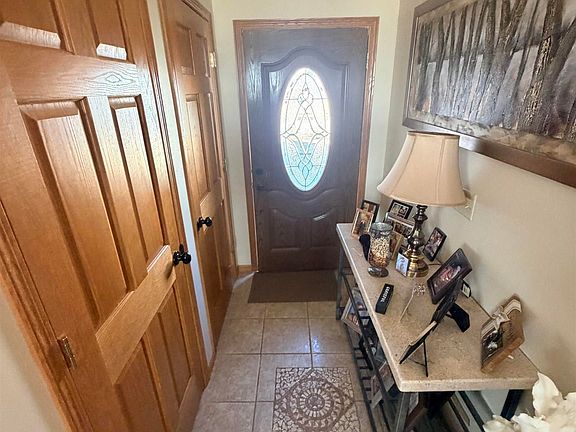 4th image of 1555 Brandon Dr
