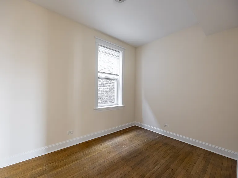 2826 N Troy St #2 — Photo 7