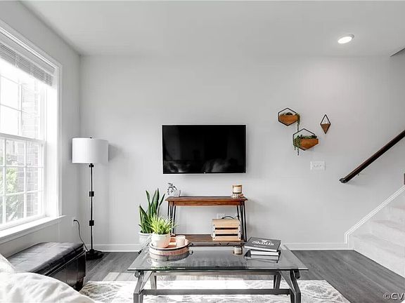 4th image of 5908 Whitehurst Ln #1