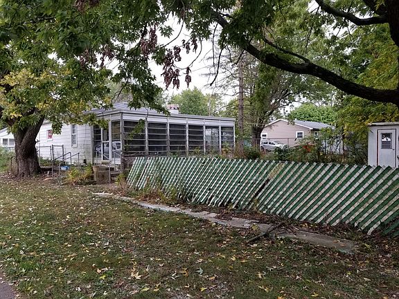 2nd image of 399 Hawthorne Ave