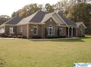 927 Vestavia Dr SW, Decatur, AL 35603