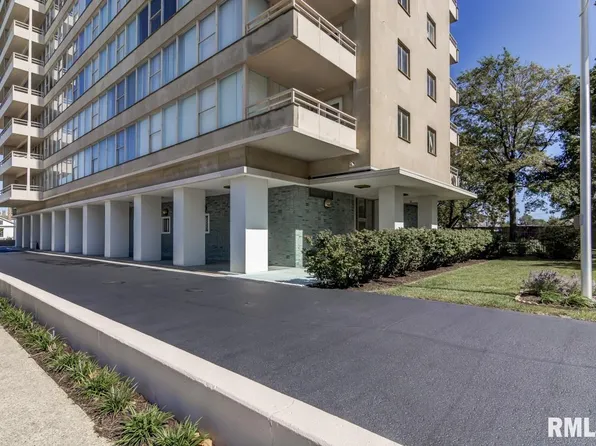 718 S 7th St APT 204, Springfield, IL 62703