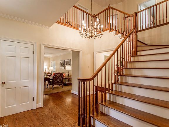 3rd image of 187 Pleasant Valley Dr