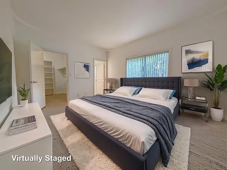 912 N Croft Ave #104 — Photo 5