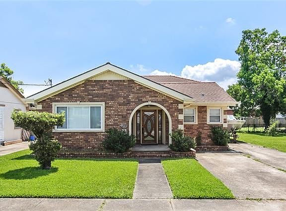 3rd image of 921 Lamanche Street New Orleans La #70117