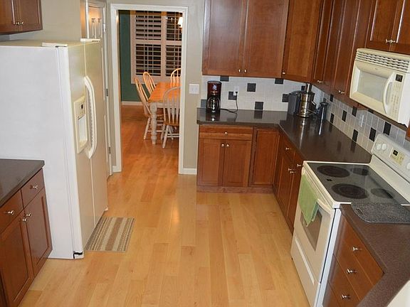 4th image of 8004 Apalachee Dr
