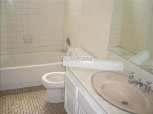 6565 Shasta Cir, Las Vegas, NV 89103