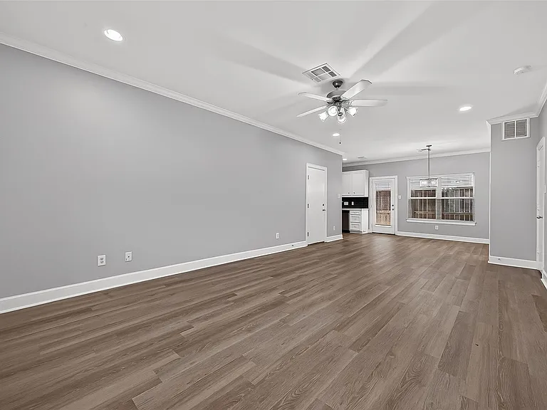 5951 S Loop E #38 — Photo 8
