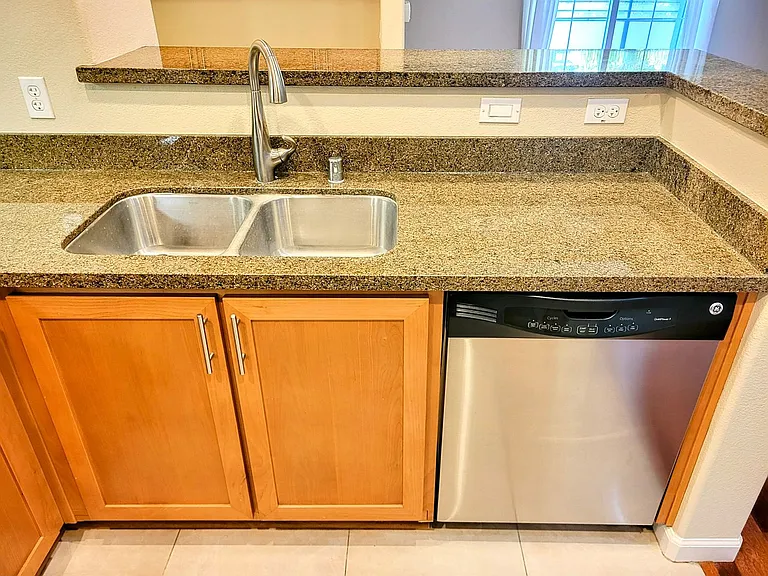 4388 El Camino Real #330 — Photo 7