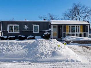 5 Terra Nova Arm St, Innisfil, ON L9S 1S1