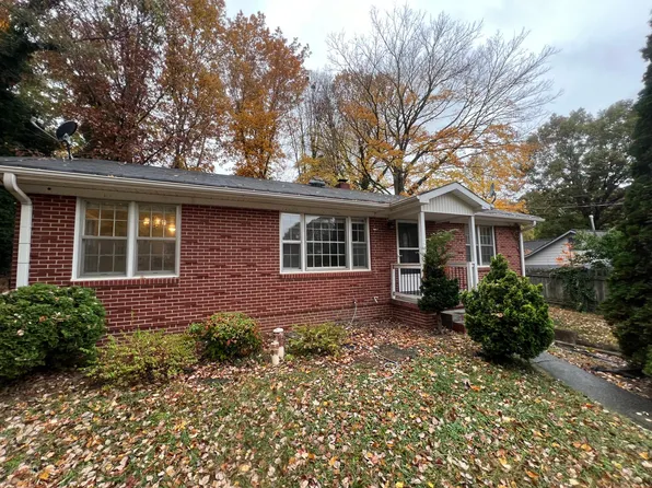 1184 Lamont Dr, Winston Salem, NC