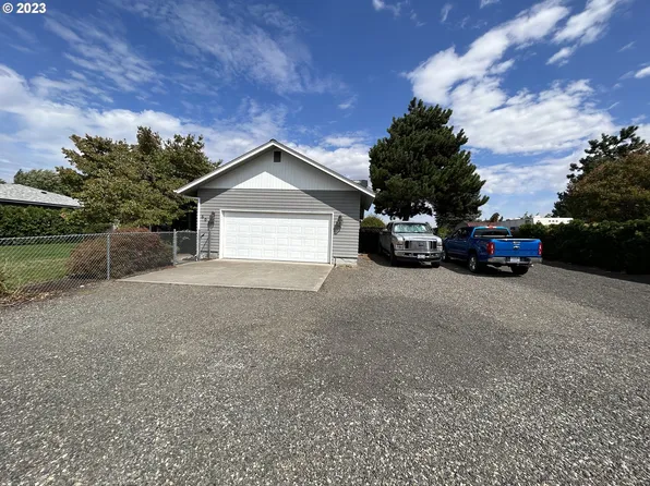 601 5th Ave, Dallesport, WA 98617