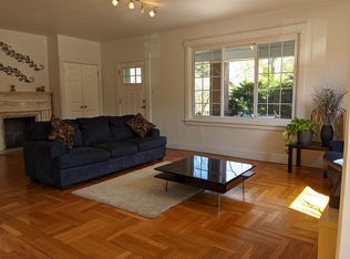 1946 Wightman St, Pittsburgh, PA 15217