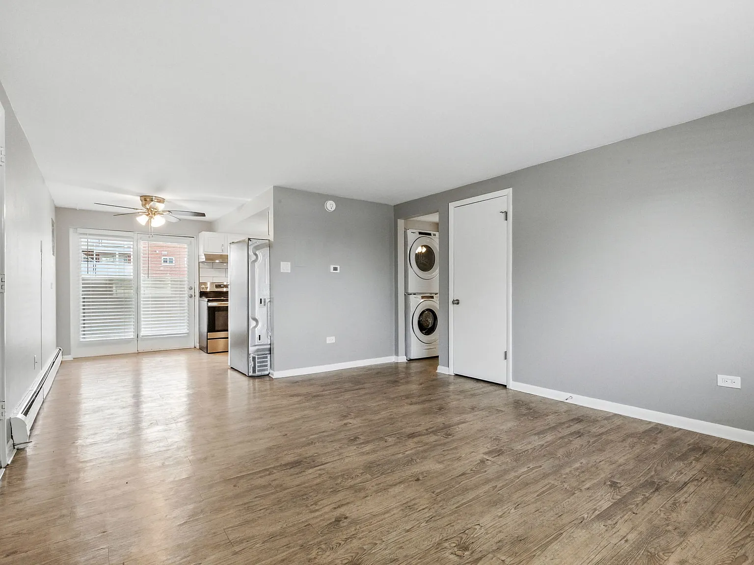 10760 W 8th Ave — Photo 2