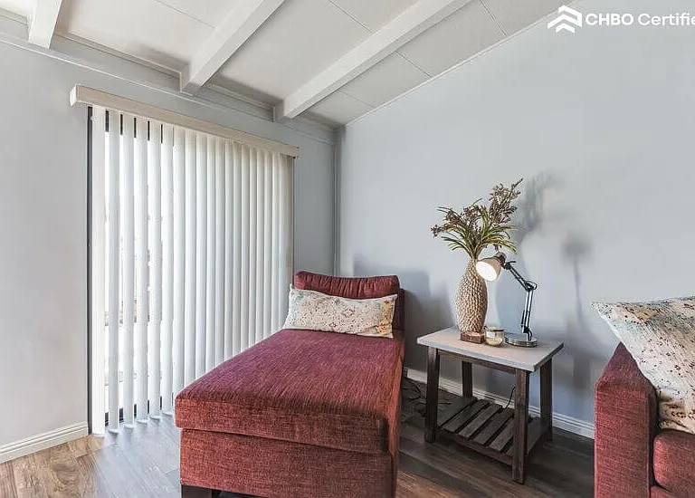 2912 W Century Blvd — Photo 6