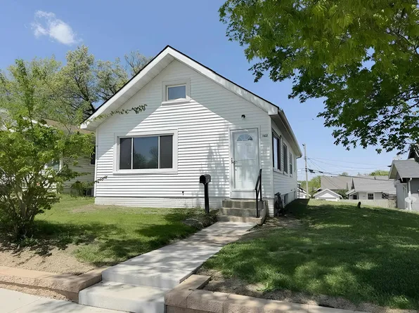 1822 Mount Vernon Rd SE, Cedar Rapids, IA 52403