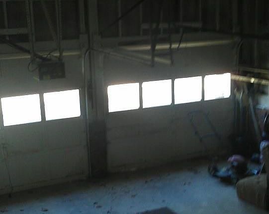 5th image of 132 Whitwood Cir