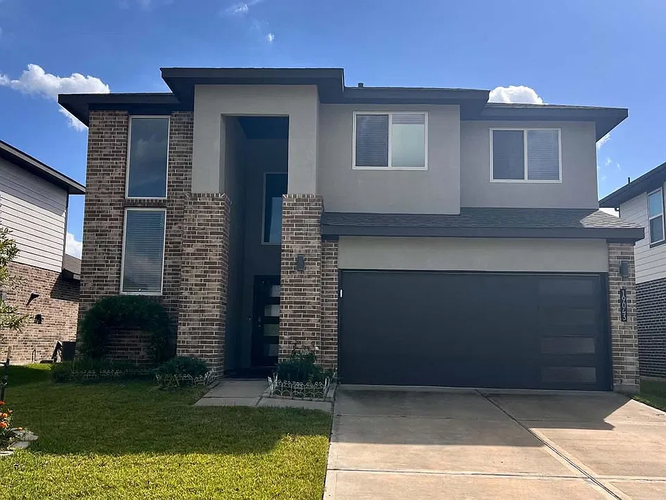 19043 Denstone Cliff Way
