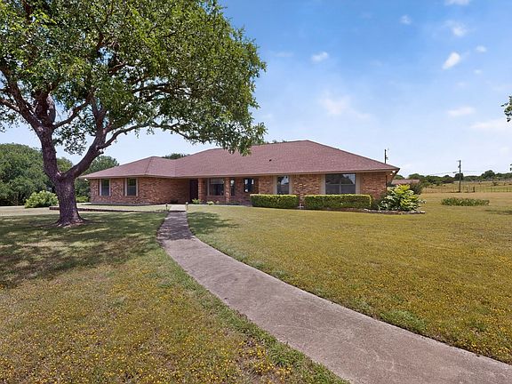 5th image of 1330 Clearbrush Ln