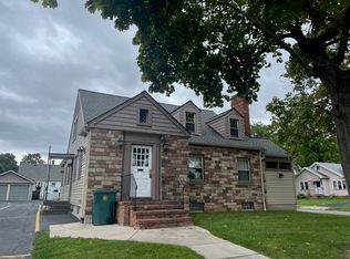 1720 Mount Hope Ave, Rochester, NY 14620