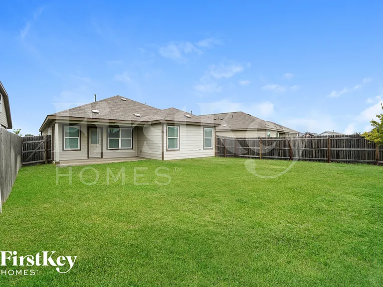 1260 Treehouse Ln — Photo 18