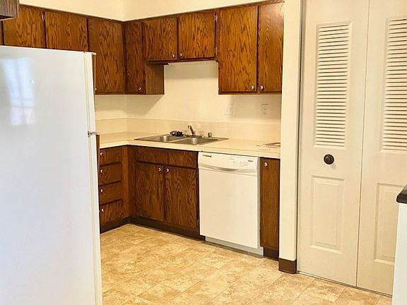 4th image of 2717 W 22nd St #1