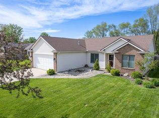 8023 Cooper Point Run, Fort Wayne, IN 46835