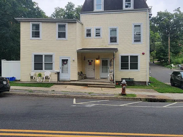 145 Landing Rd APT 1, Glen Cove, NY 11542