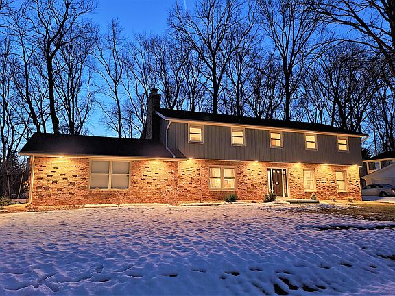 2nd image of 6531 N Crestwood Dr