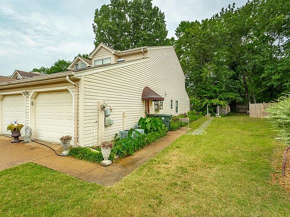 2nd image of 1239 Greenbrook Ln