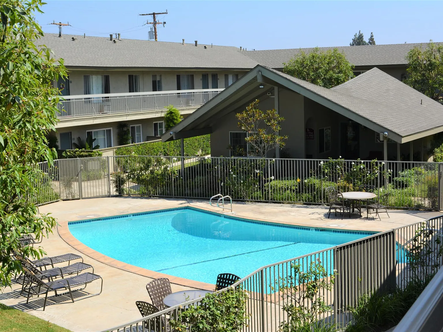 Pine Village Apartments — Photo 3