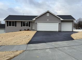 2090 Christilla Dr, Beloit, WI 53511