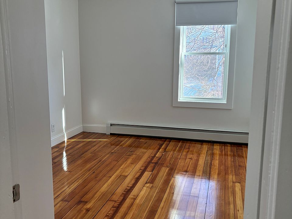 2nd image of 15 Perry Ave