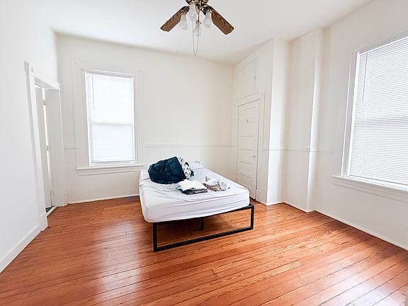 3rd image of 2121 Grove Ave APT 4