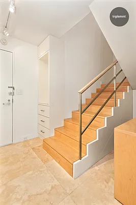 Sold by Triplemint | media 11