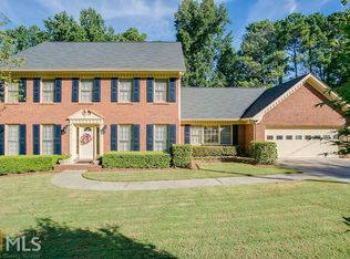 4940 Huntshire Ln, Lilburn, GA 30047
