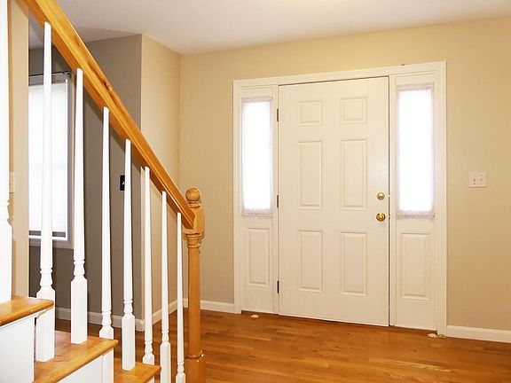 5th image of 1 Pamela Ln