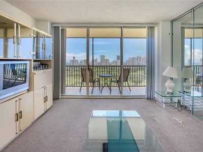 20335 N Country Club Dr APT 2405, Aventura, FL, 33180