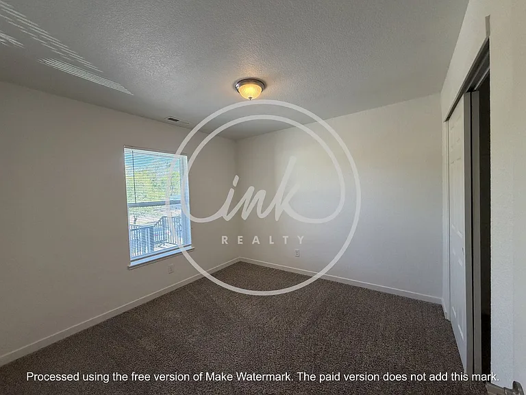 1770 Nichols Ln — Photo 7