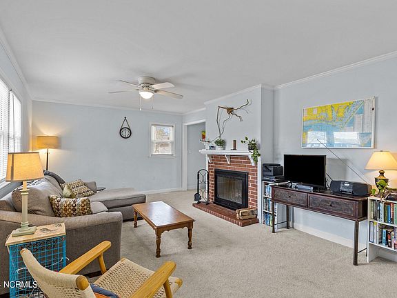 5th image of 2617 W Forest Drive