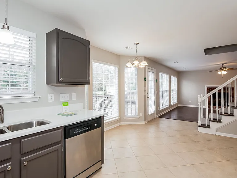 7023 Passeres Ct — Photo 6